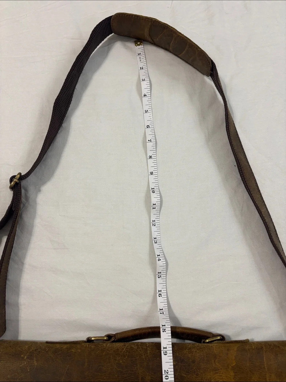 MaheTri The Buffalo Leather Messenger Bag